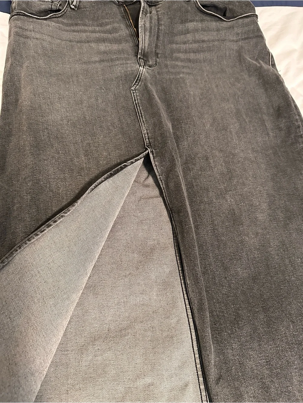 Size 16 Good American midi stretch Jean skirt with center slit